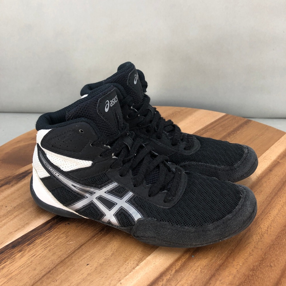 Asics Kids Wrestling shoes size 1 Kids